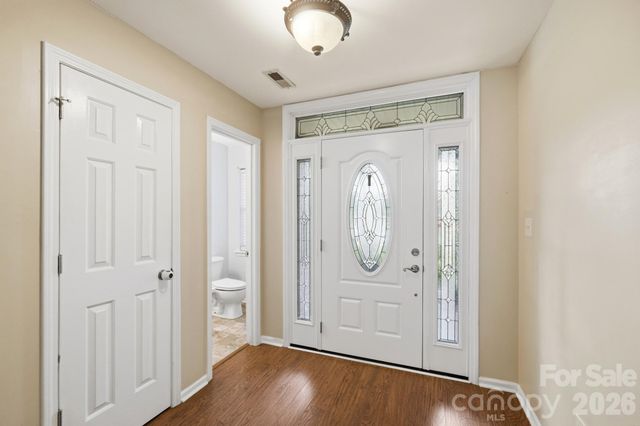359 Linsbury Court, Gastonia, NC 28056