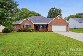 359 Linsbury Court, Gastonia, NC 28056