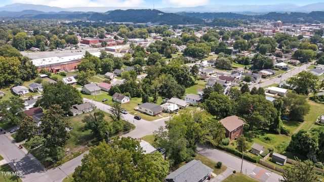 820 Montgomery Street, Johnson City, TN 37604