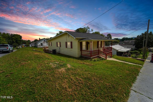 820 Montgomery Street, Johnson City, TN 37604