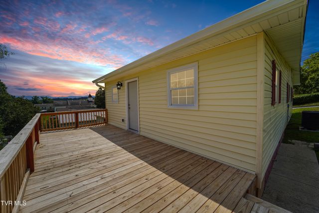 820 Montgomery Street, Johnson City, TN 37604