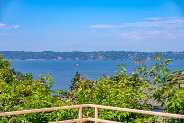 3511 SW 310th Court, Federal Way, WA 98023