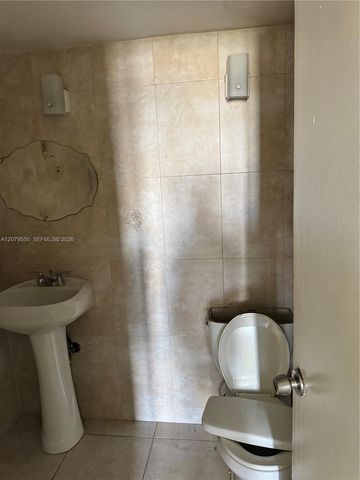 13390 NE 7th Avenue 214, North Miami, FL 33161
