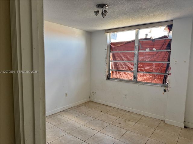 13390 NE 7th Avenue 214, North Miami, FL 33161