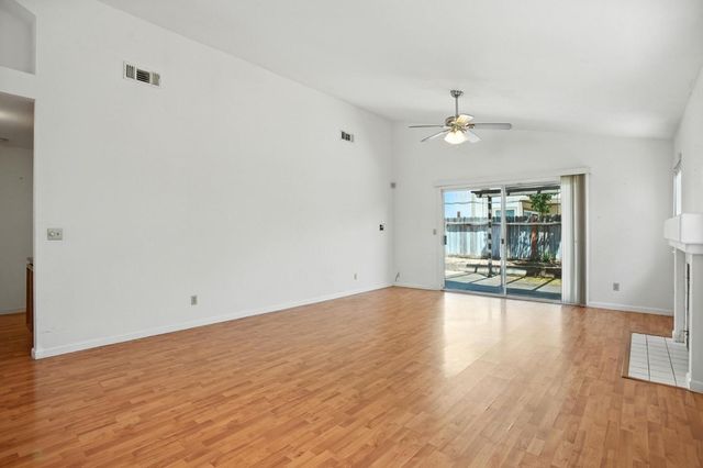 8534 Shadow Crest Circle, Antelope, CA 95843