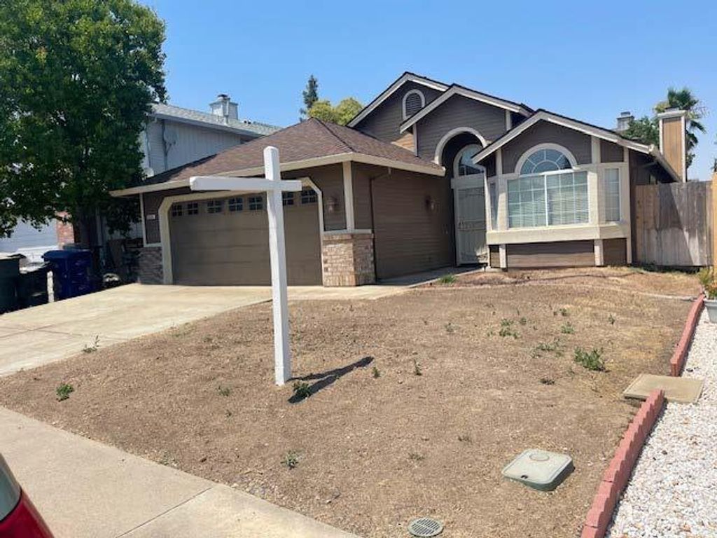 8534 Shadow Crest Circle, Antelope, CA 95843