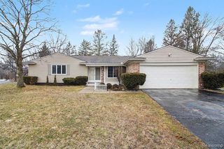 2280 Geyer Court, Lake Orion, MI 48360