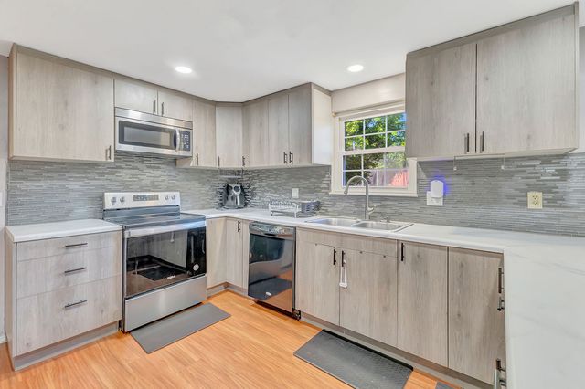 7221 Rustic Woods Drive, Dayton, OH 45424