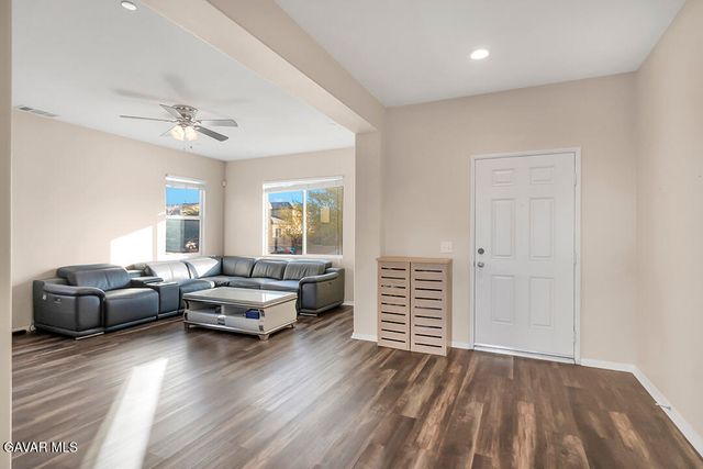 3619 Mount Whitney Avenue, Rosamond, CA 93560