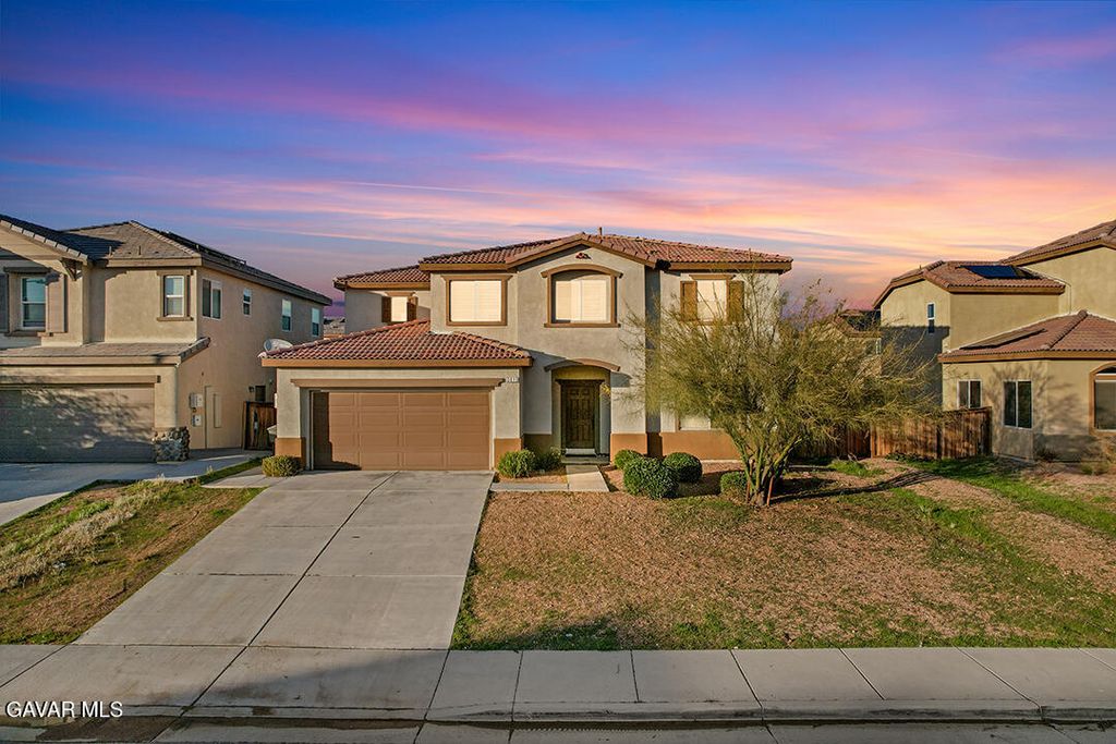 3619 Mount Whitney Avenue, Rosamond, CA 93560