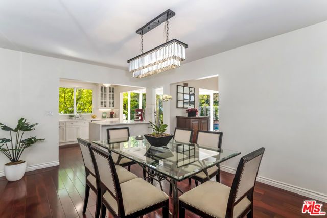 8606 Allenwood Road, Los Angeles, CA 90046