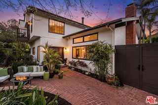 8606 Allenwood Road, Los Angeles, CA 90046