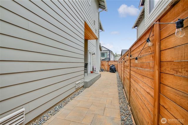 13225 189th Avenue E, Bonney Lake, WA 98391