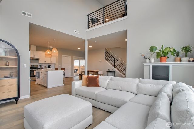 13225 189th Avenue E, Bonney Lake, WA 98391