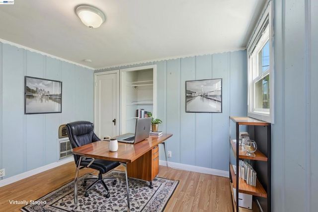1095 Peach St, Alameda, CA 94501