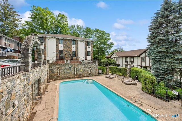 54 Hope Street S, Stamford, CT 06906