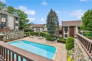 54 Hope Street S, Stamford, CT 06906