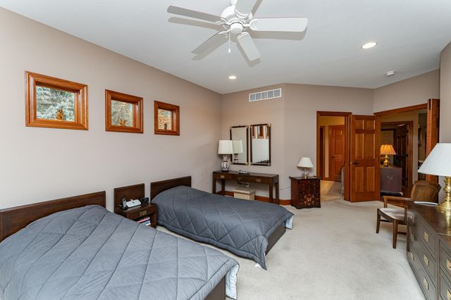 1598 Salem Court SW, Rochester, MN 55902