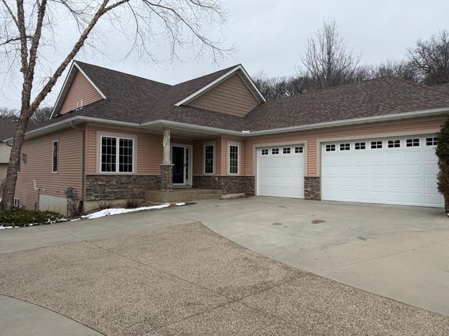 1598 Salem Court SW, Rochester, MN 55902