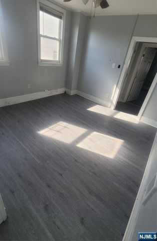 190 17th Avenue, Paterson, NJ 07504