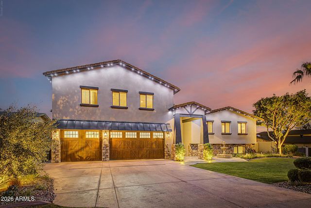 2229 E BELMONT Avenue, Phoenix, AZ 85020