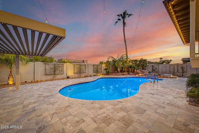 2229 E BELMONT Avenue, Phoenix, AZ 85020