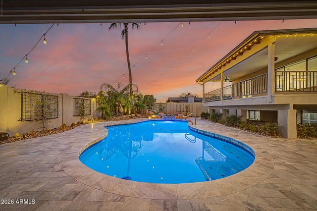 2229 E BELMONT Avenue, Phoenix, AZ 85020