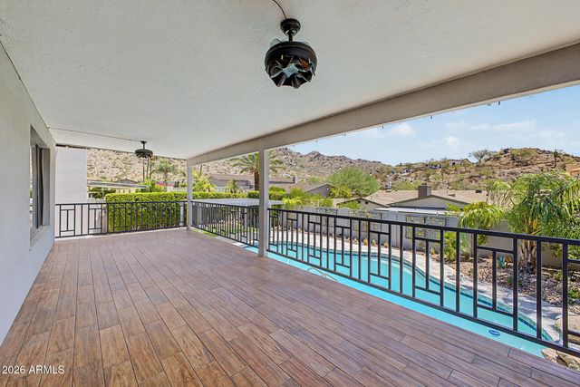2229 E BELMONT Avenue, Phoenix, AZ 85020