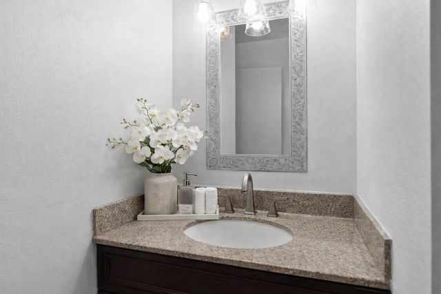 1018 GLENDALE RD, Charlottesville, VA 22901