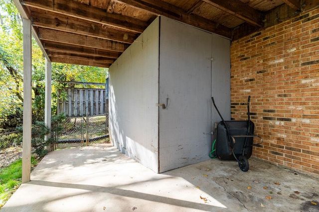 1018 GLENDALE RD, Charlottesville, VA 22901