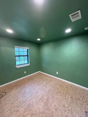 606 Guadalimar ST, Lockhart, TX 78644