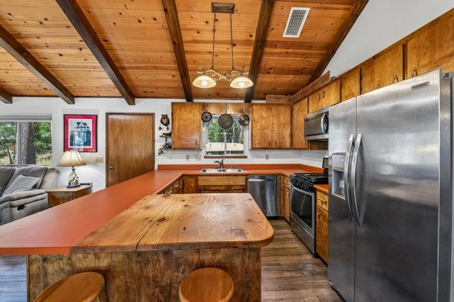 5619 Pennyroyal Dr, Pollock Pines, CA 95726