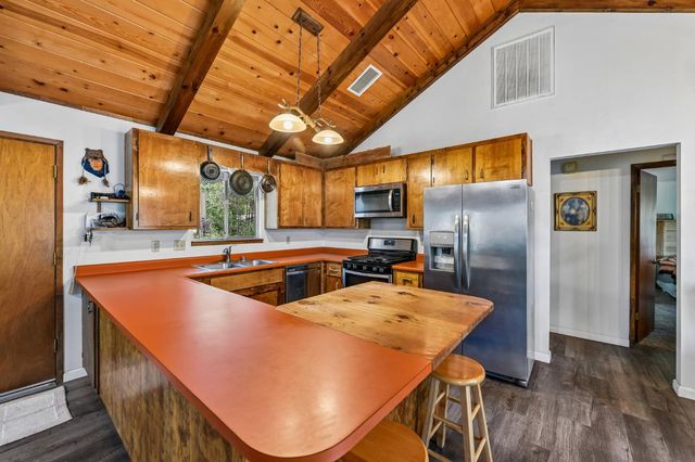 5619 Pennyroyal Dr, Pollock Pines, CA 95726