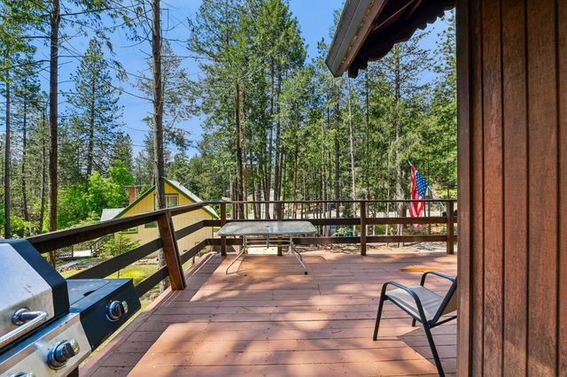 5619 Pennyroyal Dr, Pollock Pines, CA 95726