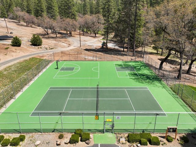 5619 Pennyroyal Dr, Pollock Pines, CA 95726