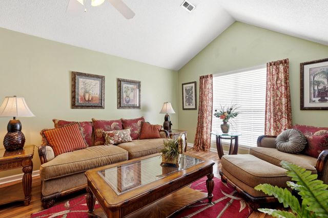 523 Stonemason Dr., Myrtle Beach, SC 29579