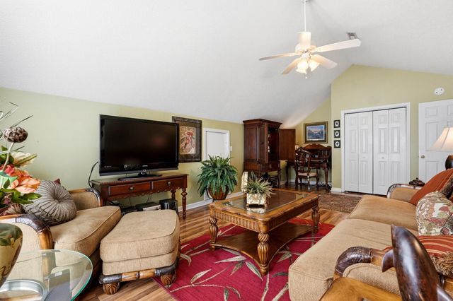 523 Stonemason Dr., Myrtle Beach, SC 29579