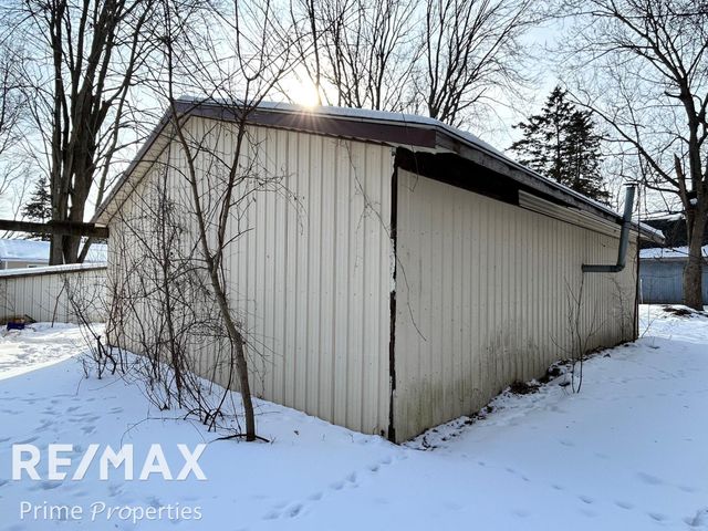 1408 W Wilson Road, Vienna Twp, MI 48420