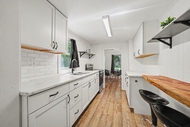 1597 Norton Road, Benton Charter Twp, MI 49022