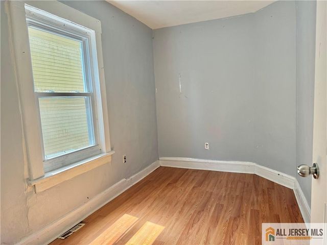 659 S 2nd Street, Plainfield, NJ 07060