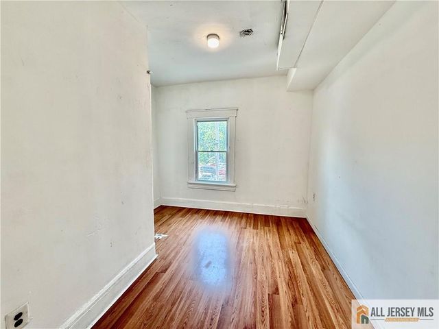 659 S 2nd Street, Plainfield, NJ 07060