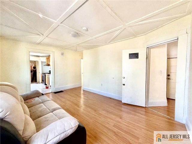 659 S 2nd Street, Plainfield, NJ 07060