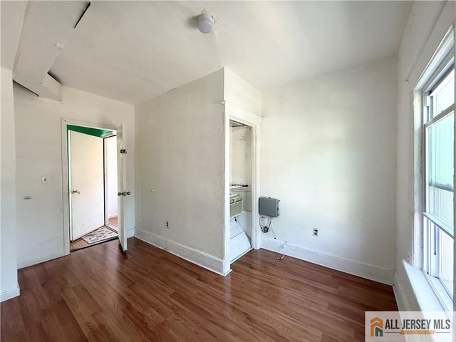 659 S 2nd Street, Plainfield, NJ 07060