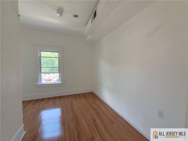 659 S 2nd Street, Plainfield, NJ 07060