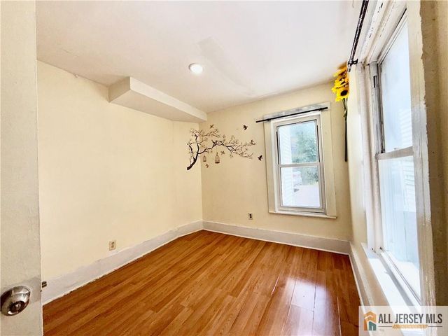 659 S 2nd Street, Plainfield, NJ 07060