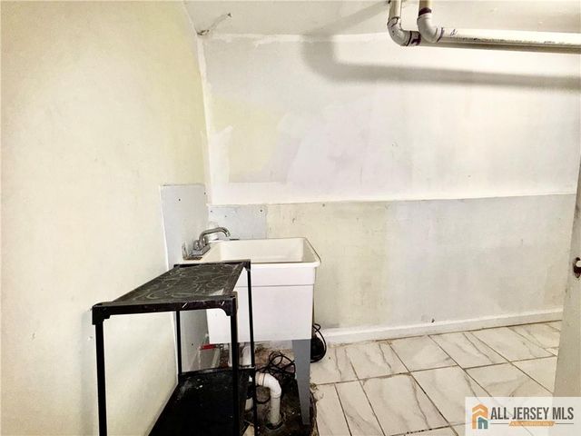 659 S 2nd Street, Plainfield, NJ 07060