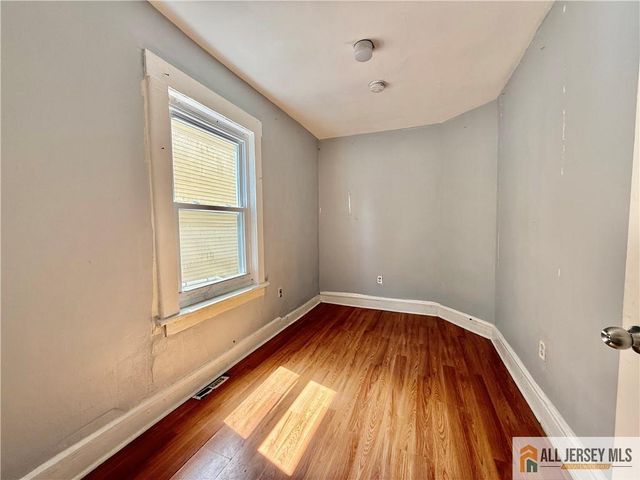 659 S 2nd Street, Plainfield, NJ 07060