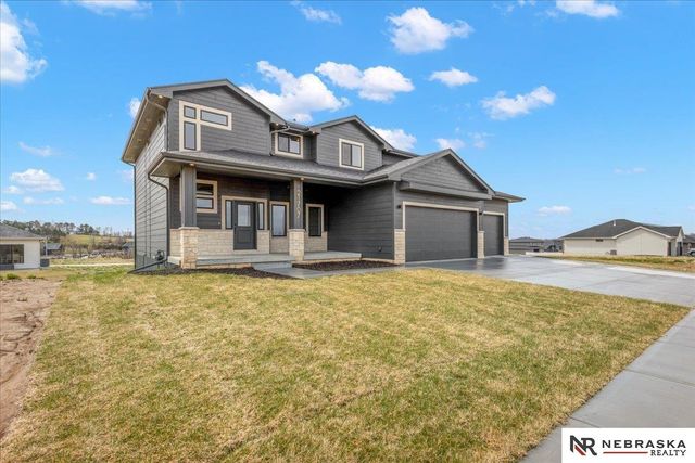 21707 Glenmore Drive, Gretna, NE 68028