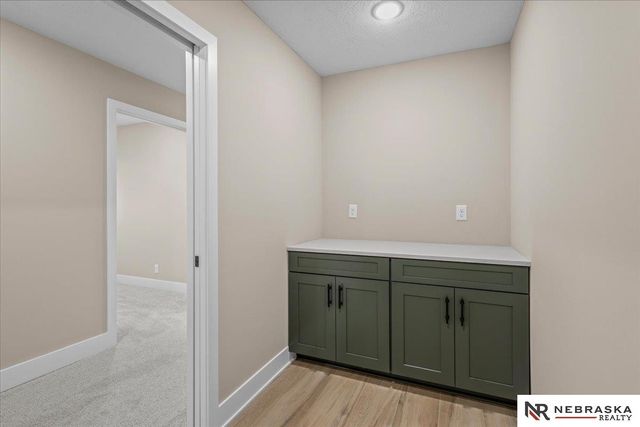 21707 Glenmore Drive, Gretna, NE 68028