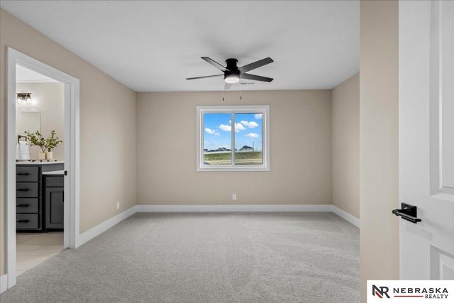 21707 Glenmore Drive, Gretna, NE 68028